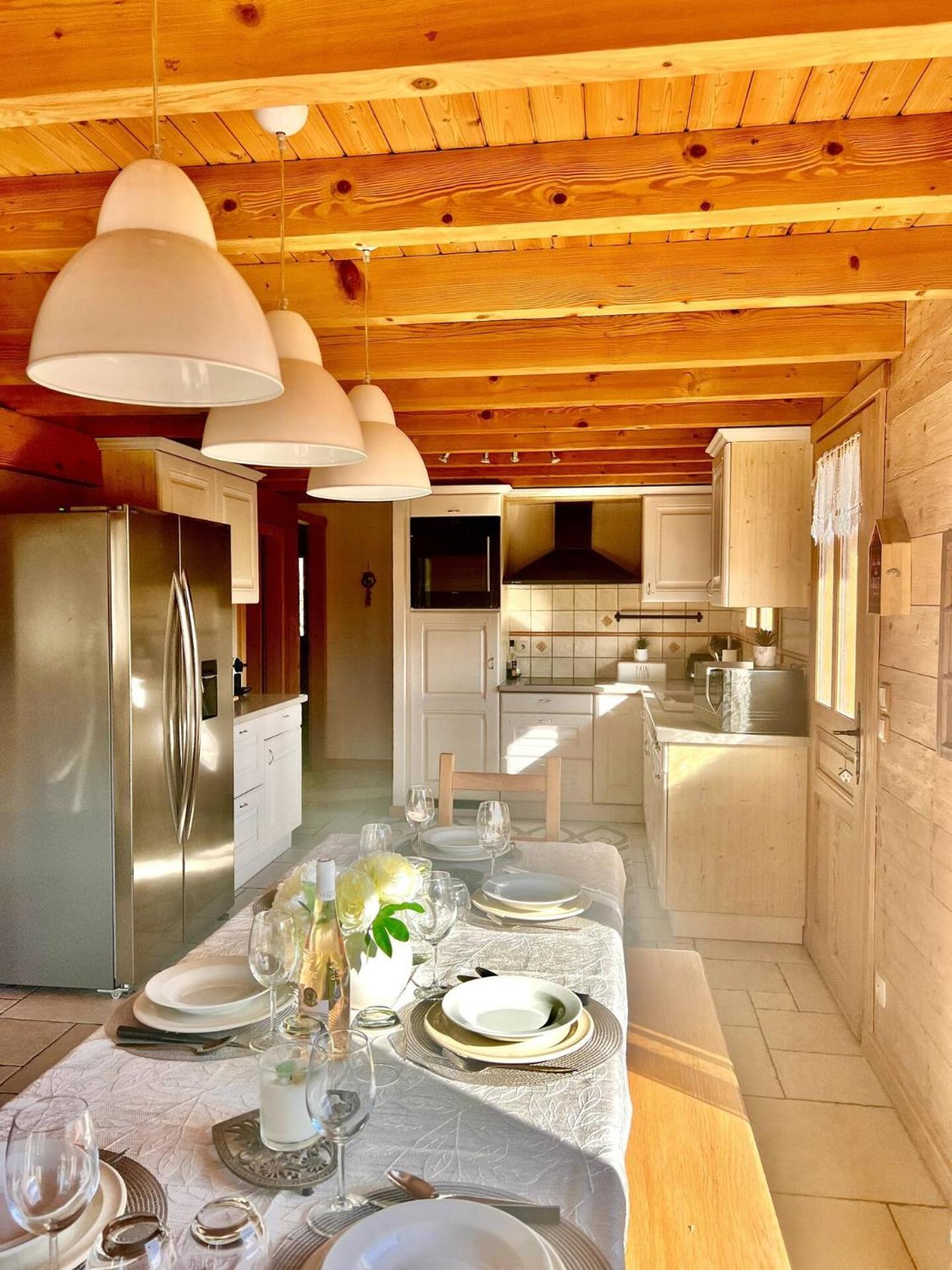 Charming Family Chalet For 8 People, With Private Hot Tub Les Clefs Экстерьер фото